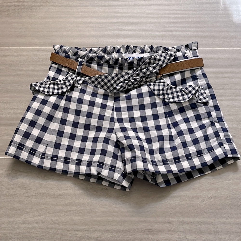 Gorgeous navy and white gingham shorts!